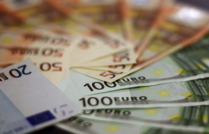 salario-nómina-billete-euro-sueldo-rrhh-recursos-humanos-factor-humano-fh