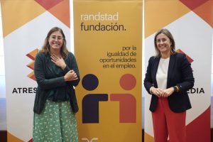 Patricia Pérez, Directora de la Fundación Atresmedia, y María Viver, Directora de Fundación Randstad