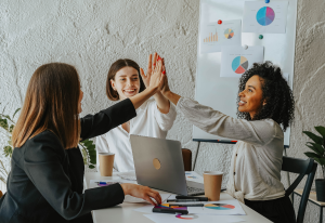 Mujeres oficina recurso igualdad género