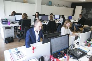 evercom-empleados-oficinas-sede-recurso-rrhh-recursos-humanos-factor-humano-fh