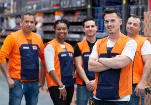 obramat-bricomart-empleados-tienda-bricolaje-recursos-humanos-rrhh-factor-humano-fh