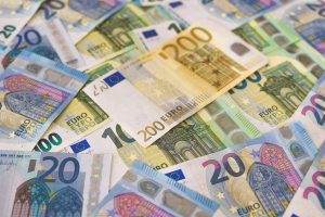 dinero-recurso-euros-nómina-sueldo-salario-rrhh-recursos-humanos-factor-humano-fh