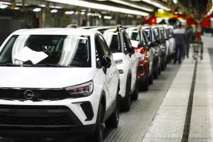 Stellantis-coches-f-abrica-rrhh-recursos-humanos-factor-humano-fh